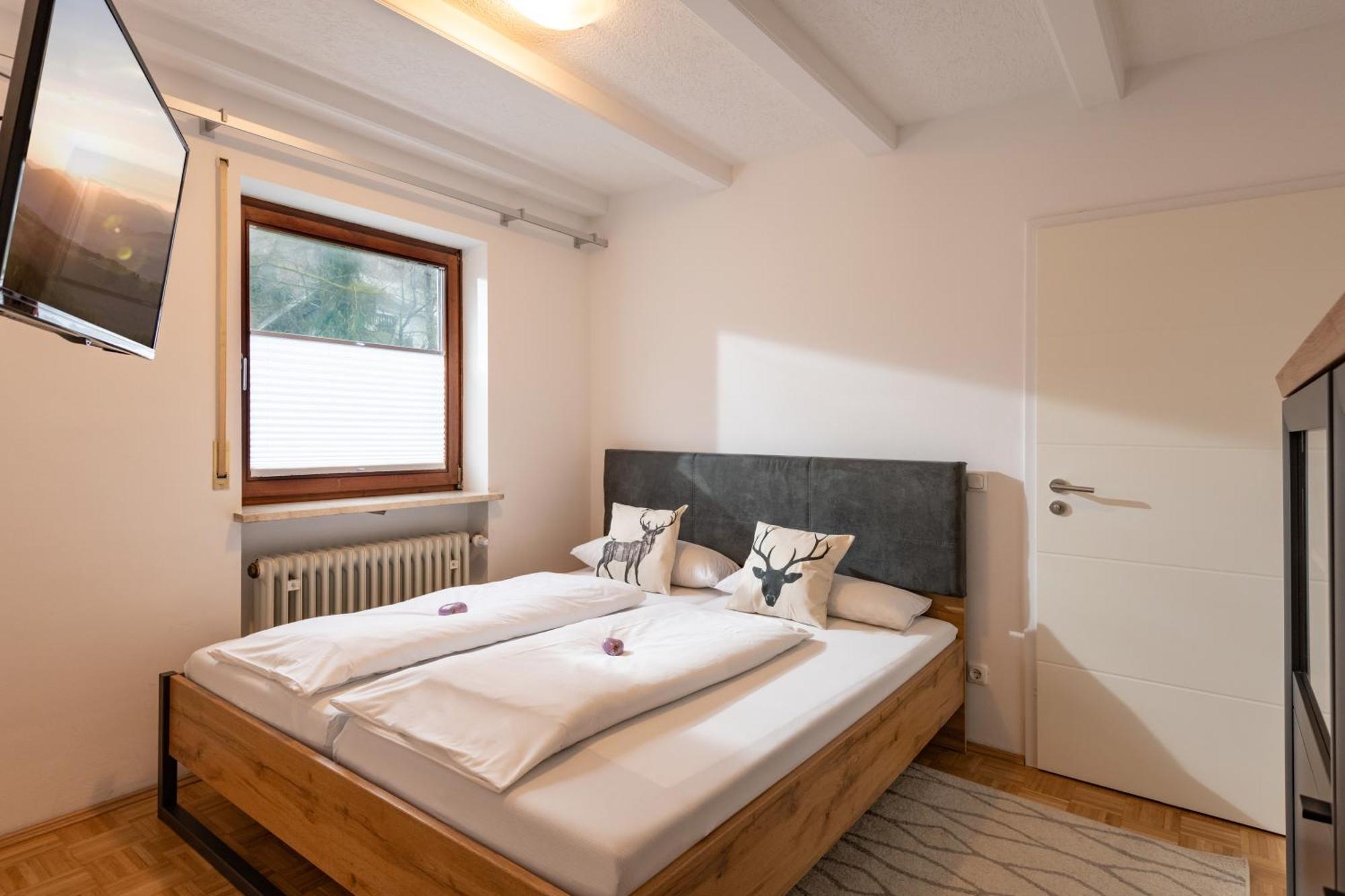 Ferienhaus Wildbarren - Alpenmagie Suites 오베라우도프 외부 사진
